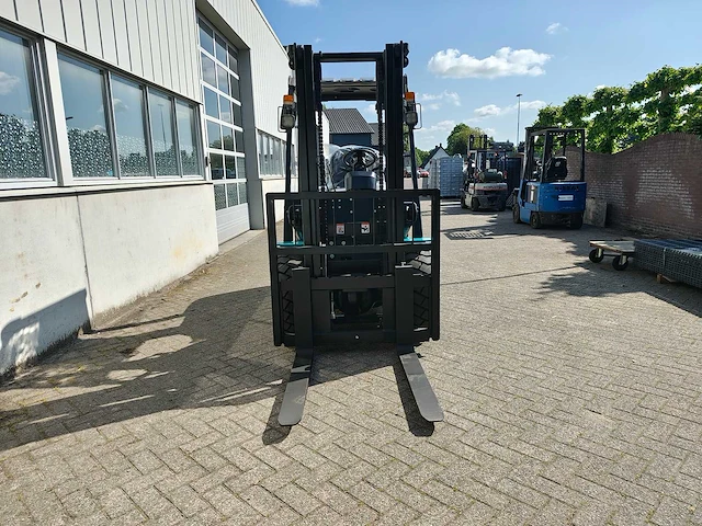 Ltmg - 2025 - fd40 - vorkheftruck - afbeelding 2 van  37