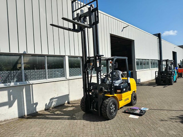 Ltmg - 2025 - fd40 - vorkheftruck - afbeelding 37 van  41