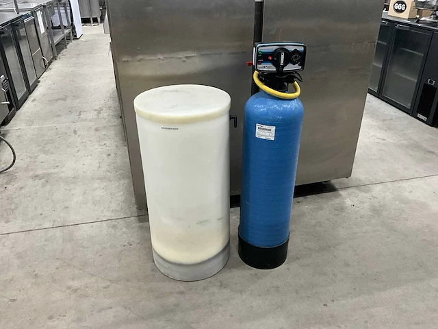 Lubron duo-matic t-100 waterontharder - afbeelding 1 van  8