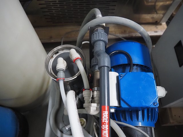 Lubron - afbeelding 2 van  11