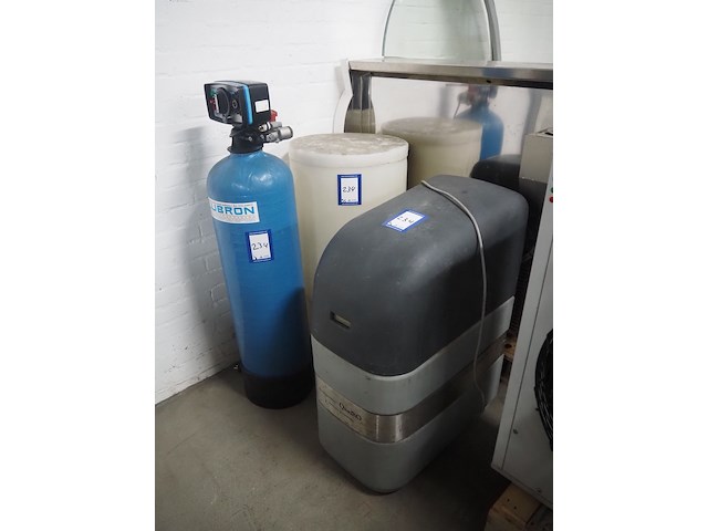 Lubron - afbeelding 1 van  11