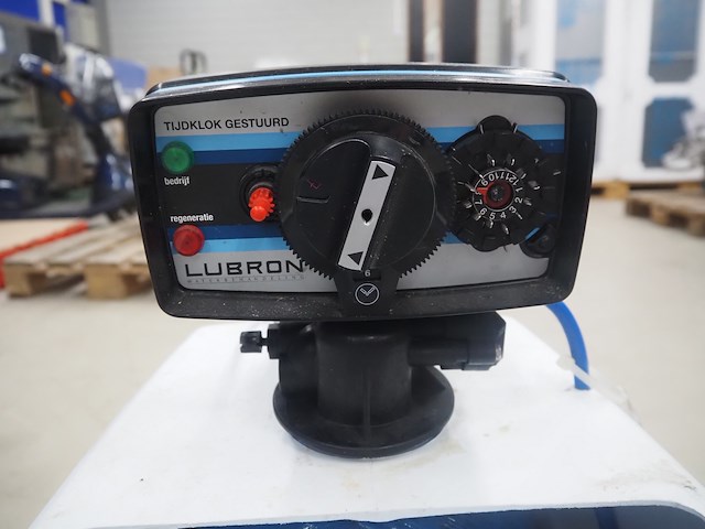 Lubron - afbeelding 6 van  8