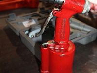 Lucht popnageltang. - afbeelding 3 van  3