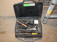 Luchtbeitel in koffer. - afbeelding 1 van  2