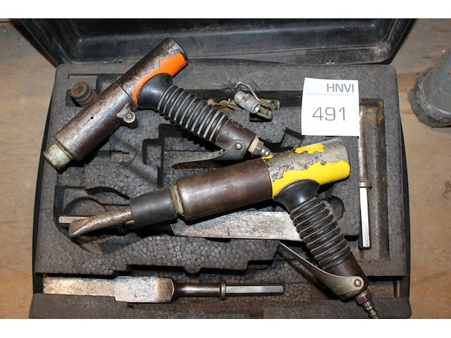 Luchtbeitel in koffer. - afbeelding 2 van  2