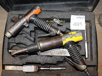 Luchtbeitel in koffer. - afbeelding 2 van  2