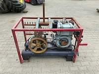Luchtcompressor met hatz dieselmotor - afbeelding 1 van  13