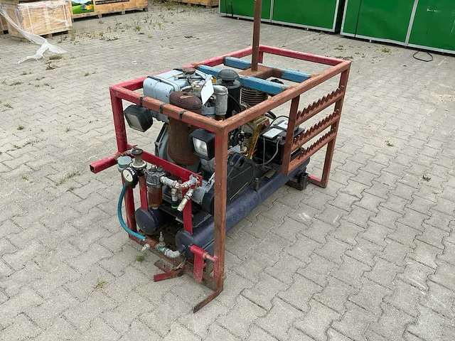 Luchtcompressor met hatz dieselmotor - afbeelding 8 van  13