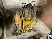 Luchtcompressor - afbeelding 1 van  2