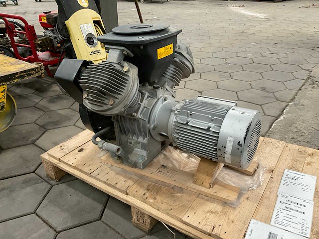 Luchtcompressor - afbeelding 1 van  5