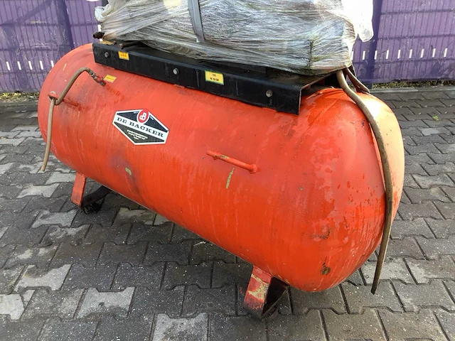 Luchtcompressor - afbeelding 4 van  6
