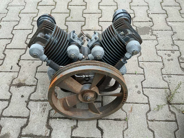 Luchtcompressormotor - afbeelding 1 van  5