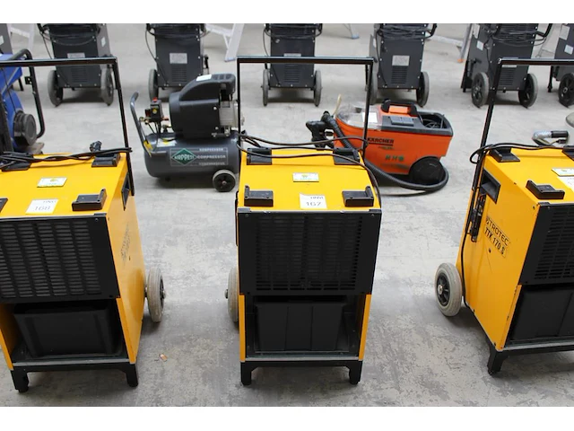 Luchtdroger trotec ttk 170 s. let op: onderdeel van combinatiekavel r174. onderdeel van combinatiekavel combinatiekavel van kavels r166 t/m r173, zijnde 8 luchtdrogers trotec ttk 170 s. - afbeelding 1 van  2