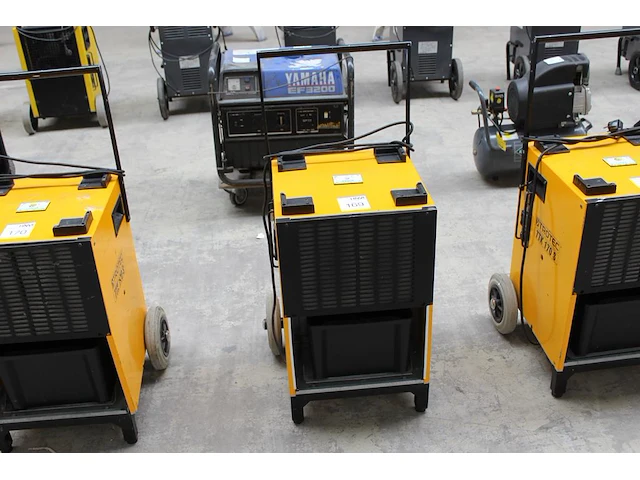 Luchtdroger trotec ttk 170 s. let op: onderdeel van combinatiekavel r174. onderdeel van combinatiekavel combinatiekavel van kavels r166 t/m r173, zijnde 8 luchtdrogers trotec ttk 170 s. - afbeelding 1 van  2
