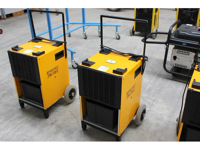 Luchtdroger trotec ttk 170 s. let op: onderdeel van combinatiekavel r174. onderdeel van combinatiekavel combinatiekavel van kavels r166 t/m r173, zijnde 8 luchtdrogers trotec ttk 170 s. - afbeelding 1 van  2
