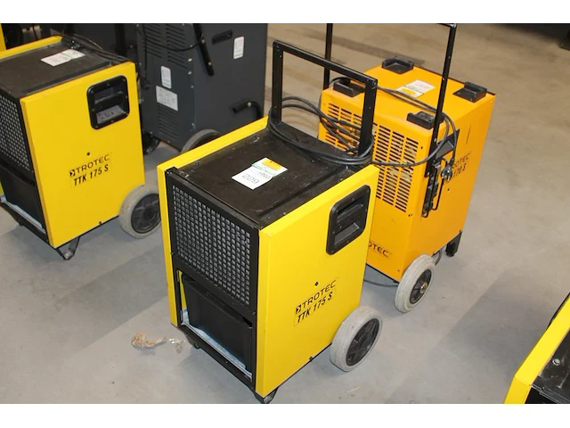 Luchtdroger trotec ttk 175 s, max. 300m3 per uur. let op: onderdeel combinatiekavel u233 onderdeel van combinatiekavel combinatiekavel van kavels u227-u232, zijnde 6 luchtdrogers trotec ttk 175 s. - afbeelding 1 van  2