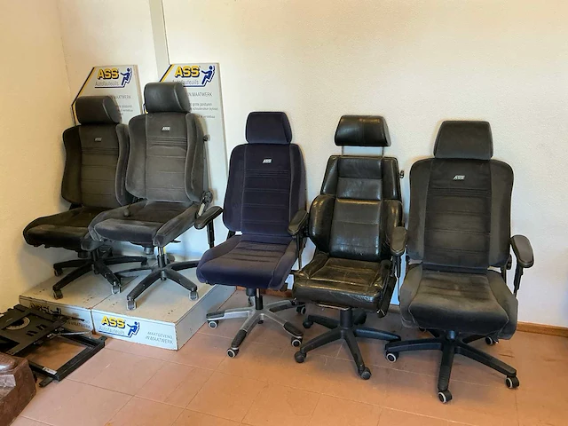 Luchtgeveerde stoelen en bureau stoelen (25x) - afbeelding 14 van  17