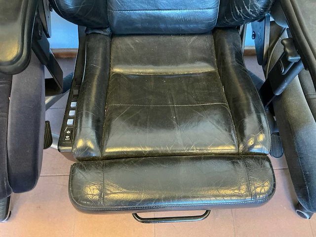 Luchtgeveerde stoelen en bureau stoelen (25x) - afbeelding 15 van  17