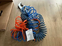 Luchtpistool met spuraalslang (2x) - afbeelding 1 van  2