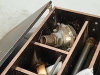 Luchtverplaatser in houten kist - afbeelding 14 van  14