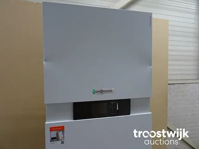 Lucht/water- warmtepomp binnenunit - afbeelding 2 van  5