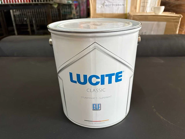 Lucite - supermat lak (32x) - afbeelding 1 van  3
