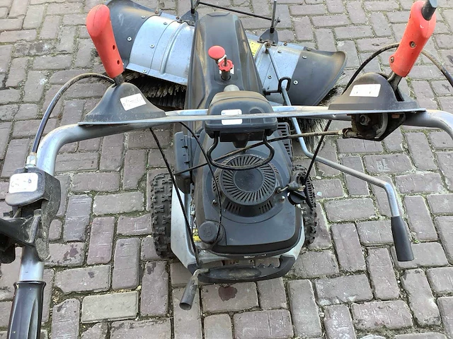 Lumag km1000 straatveegmachine - afbeelding 5 van  6