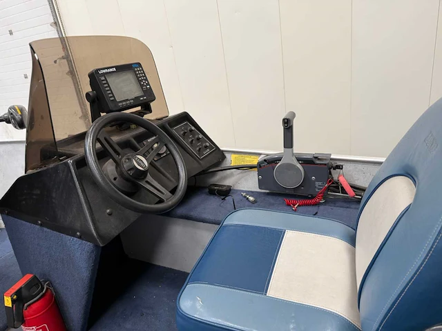 Lund - 16 rebel dlx - consoleboot en visboot - - afbeelding 11 van  42