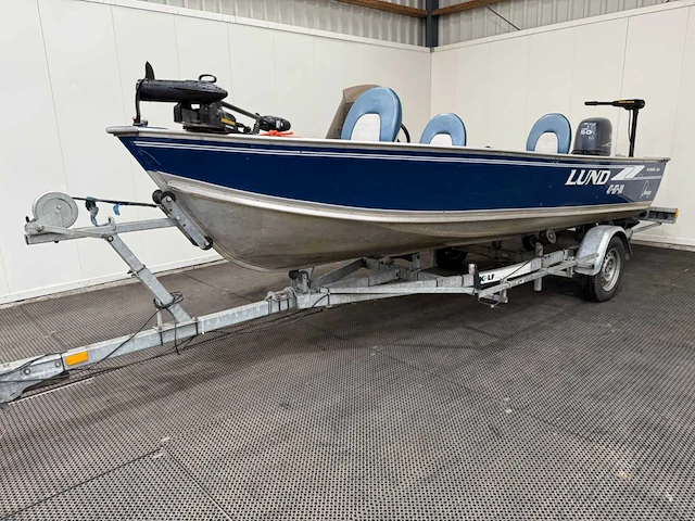 Lund - 16 rebel dlx - consoleboot en visboot - - afbeelding 1 van  42