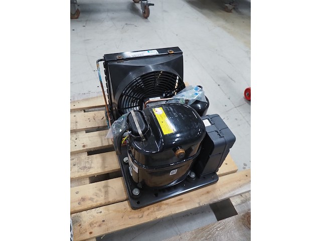 L'unite hermetique / tecumseh - afbeelding 1 van  7