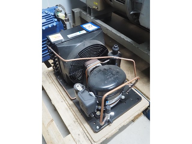 L'unite hermetique - afbeelding 1 van  8