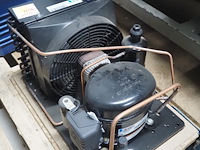 L'unite hermetique - afbeelding 1 van  8