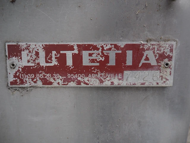 Lutetia - afbeelding 2 van  10