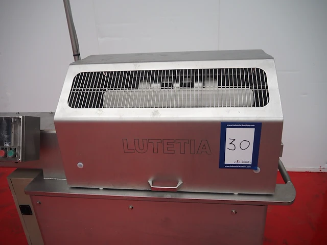 Lutetia - afbeelding 8 van  13