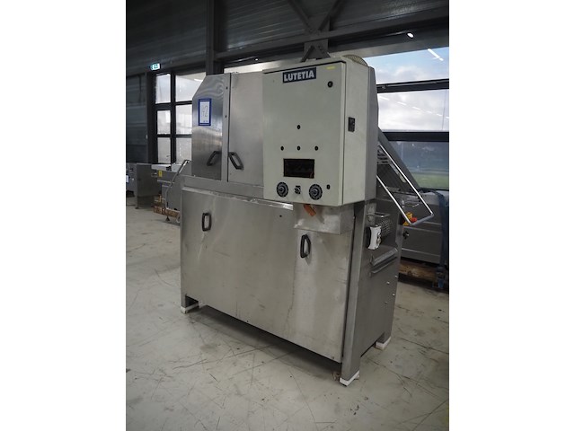 Lutetia - afbeelding 10 van  17