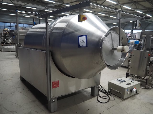 Lutetia - afbeelding 1 van  15