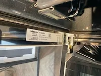 Lux hoek met eiland keukenopstelling - afbeelding 15 van  38