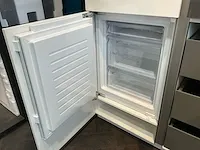 Lux hoek met eiland keukenopstelling - afbeelding 20 van  38