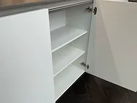 Lux hoek met eiland keukenopstelling - afbeelding 29 van  38