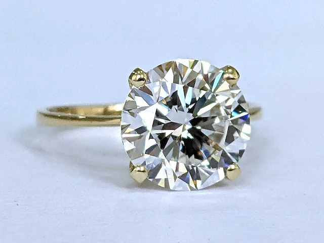 Luxe 18 krt gouden ring met diamant 4,80 crt - afbeelding 2 van  6