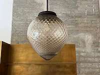 Luxe design hanglamp met geribbled glas