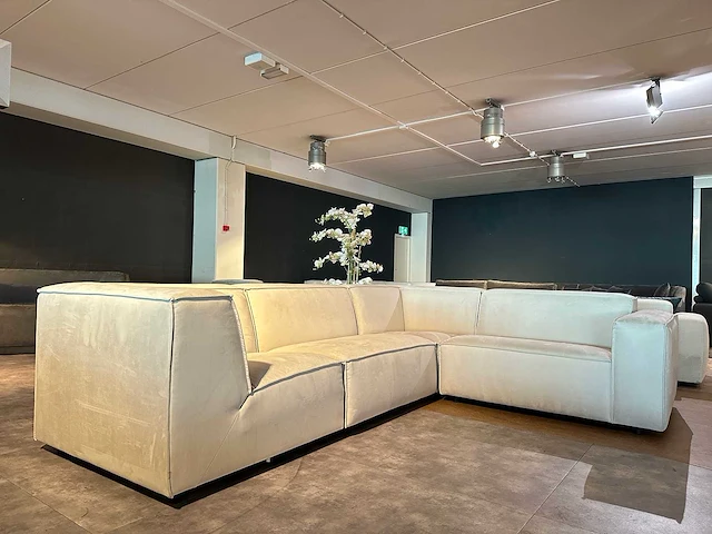 Luxe elementenbank met bies - afbeelding 2 van  9