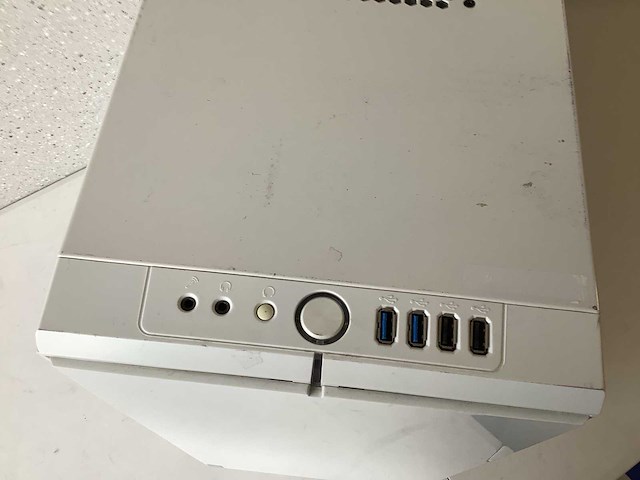 Luxe zelfbouw desktop - afbeelding 5 van  9