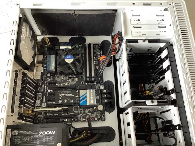 Luxe zelfbouw desktop - afbeelding 3 van  9