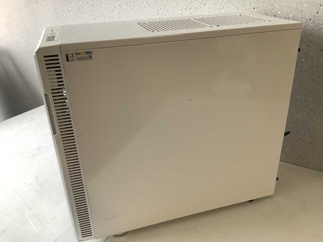 Luxe zelfbouw desktop - afbeelding 5 van  9