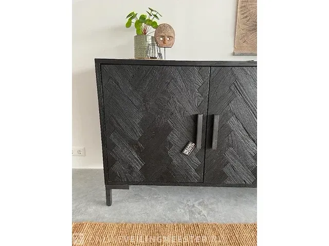 Luxe zwarte dressoir van teak met visgraat patroon tower living, zwart - afbeelding 5 van  10