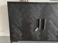 Luxe zwarte dressoir van teak met visgraat patroon tower living, zwart - afbeelding 5 van  10