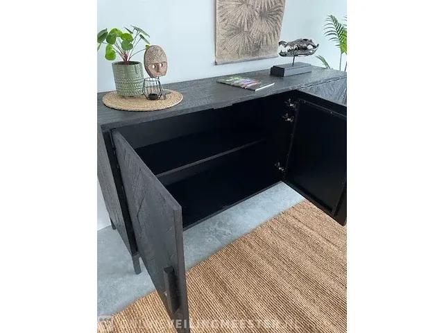 Luxe zwarte dressoir van teak met visgraat patroon tower living, zwart - afbeelding 6 van  10