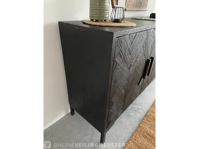 Luxe zwarte dressoir van teak met visgraat patroon tower living, zwart - afbeelding 9 van  10