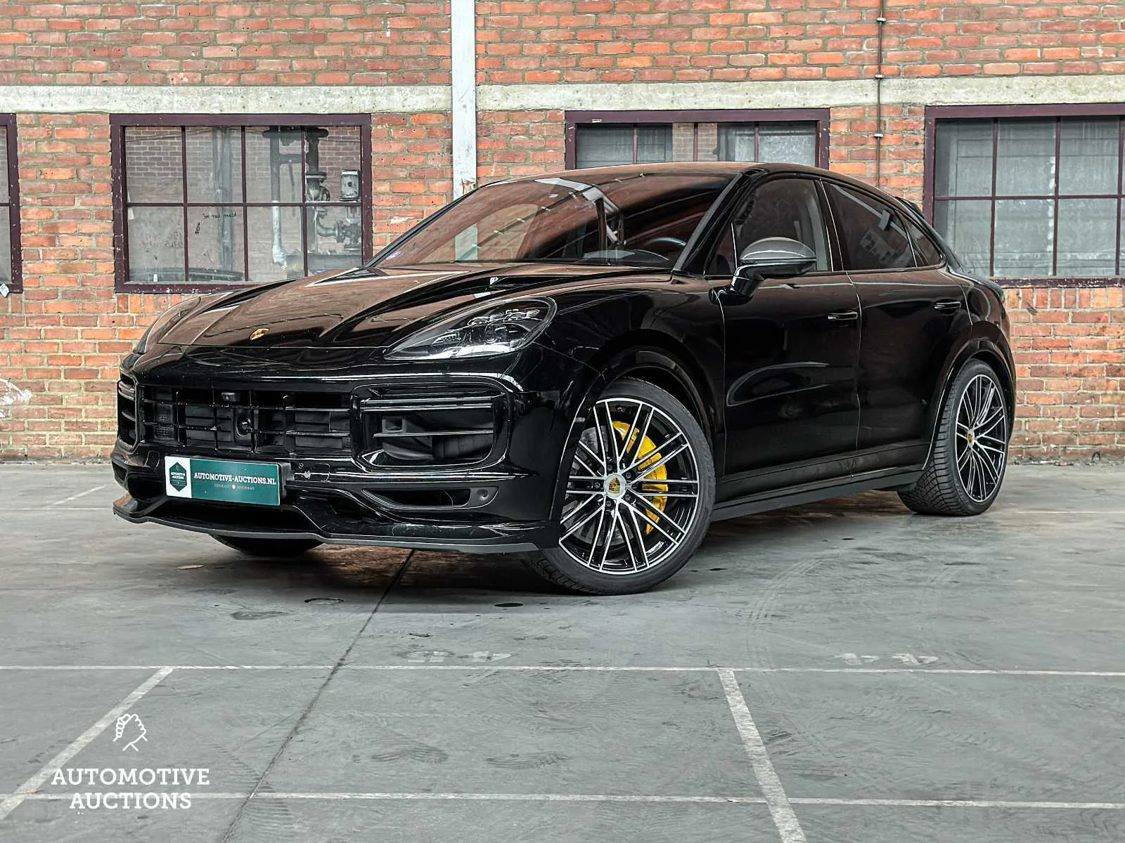 Luxury & sports cars te boxmeer
